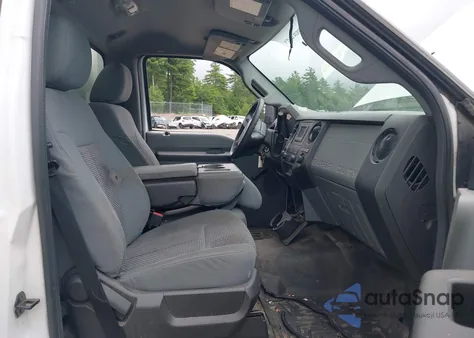 2013 Ford F-250 Xl z USA, uszkodzony, nr VIN 1FDBF2B6XDEB59830